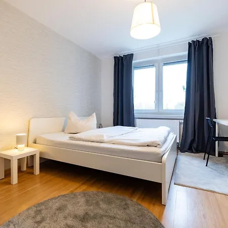 Guest house Moderne 4 Vollausgestattet Und Moebliert