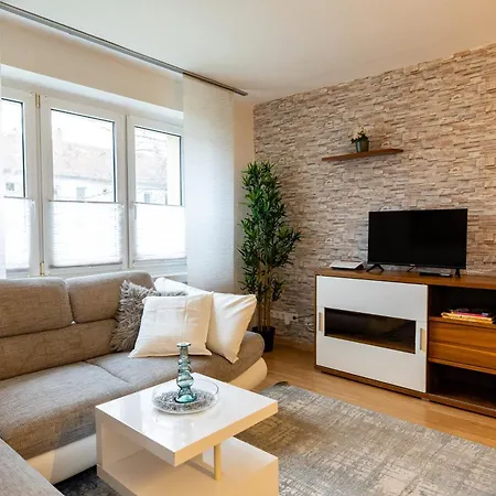 Moderne 4 Vollausgestattet Und Moebliert * Halle (Saale)